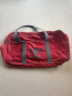 adidas ナイロンバッグ 赤