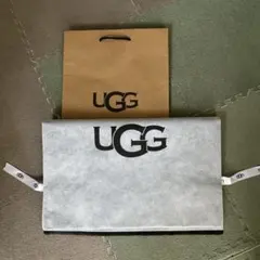 未使用UGG不織布ギフトバッグ+紙袋 2点セットロゴリボン プレゼントお渡し用