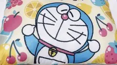 ドラえもん　もっちりひんやりクッションのサムネイル