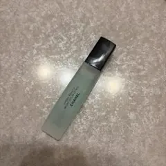 シャネル イドゥラ ビューティ マイクロ リップ セラム