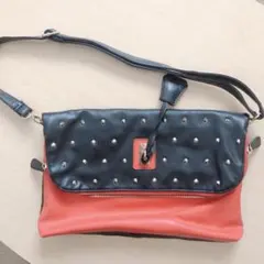 スタッズ付き クラッチバッグ(肩掛可)