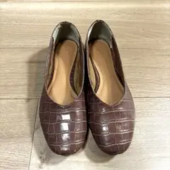 LOWRYS FARMブラウン エナメルレザー フラットパンプス