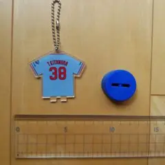 ヤクルトスワローズ　スワポン　北村選手　スタンド付きアクリルキーホルダー