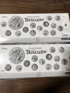 ディズニーキャラクターズ　刺繍缶バッジつきビスケット2