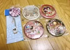 ディズニーランド ハロウィン　クリスマス　缶バッジ・ストラップセット