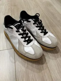 オニツカタイガー Onitsuka Tiger デレシティ　27センチ