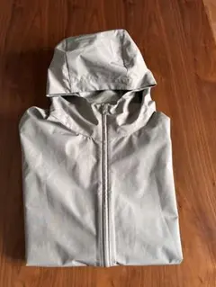 【無印良品】グレー フード付き ナイロンジャケット