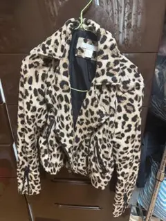 ヒョウ柄ライダースジャケット