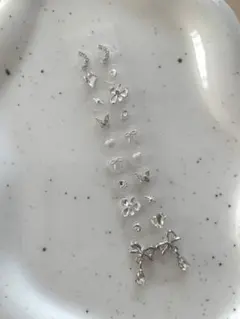 耳つぼジュエリー【まとめ買いがお得】匿名配送　即時発送　シルバー　ラインストーン