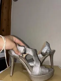 Michael Kors シルバー ハイヒール サンダルのサムネイル