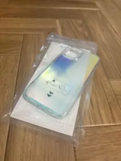 iPhone 15用ホログラフィックケース 3COINSのサムネイル