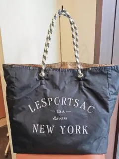 LeSportsac☆トートバッグ　ロゴ入り　ブラック　大きめのサムネイル