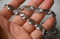 Item thumbnail for item 685bb8f4-6424-4f9a-9d9c-87d3c4e39910