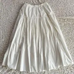 美品★CASA FLINE★ホワイト マキシ丈フレアスカートのサムネイル