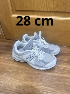 New Balance 2002R (Grey)のサムネイル