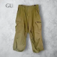 【GU ジーユー】　ワークパンツ　スーパーワイドカーゴパンツ　カーキ　洗える