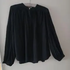 ＢＥＡＭＳ　ＨＡＲＴ　ネイビー ふっくら袖ブラウス　フリーサイズ