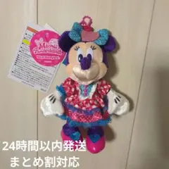 お顔厳選　匿名配送　ディズニー　パルパルーザ2026 ミニー　 ぬいぐるみバッジ