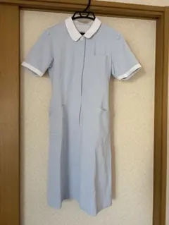 【美品】FOLK 半袖ナースワンピース Mサイズ サックスブルー 実習・看護学生のサムネイル