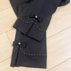ギャラリービスコンティ　カジュアルパンツ　黒　リボン　キラキラのサムネイル