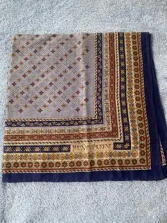 YVES SAINT LAURENT シルクハンカチ