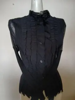 HIROKO BIS 黒いプリーツ長袖ブラウス