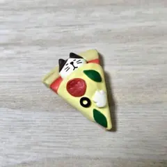 デコレ　コンコンブル　やまねこベーカリー　すやすやピザ