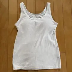 GU 白色インナーカップ付きタンクトップ