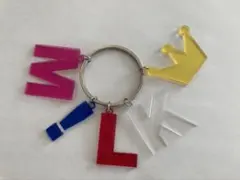 M!LK アクリルキーホルダー