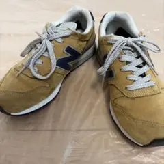 New Balance ニューバランス 996 スニーカー 黄土色 イエローのサムネイル