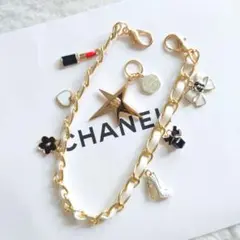 CHANEL　ホリデーチャーム　コメット　星　＆ストラップ　白のサムネイル