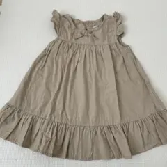 バースデイ　ベージュ　ワンピース　ノースリーブ