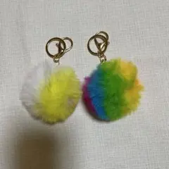 フェイクファー　ポンポン　チャーム　キーホルダー