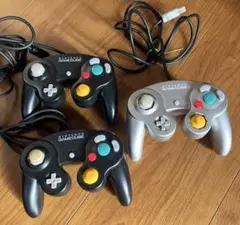 ニンテンドー ゲームキューブコントローラー 3個