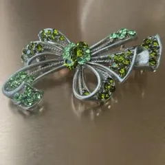 ヴィンテージブローチ リボンモチーフ グリーン　シルバー 大きめ ビッグサイズ