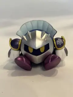 メタナイト　座る星のカービィ　フィギュア　ガチャガチャ