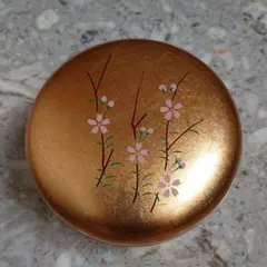 桜模様の金色漆器 菓子器