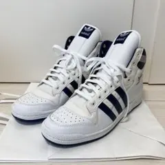 【タグ付き新品未使用】adidas ハイカットスニーカー