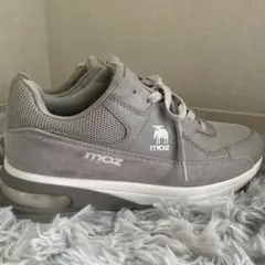 moz グレー スニーカー エアクッション
