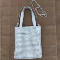 シルバー メタリック キラキラ ショルダーバッグ　ミニバッグ　チェーン