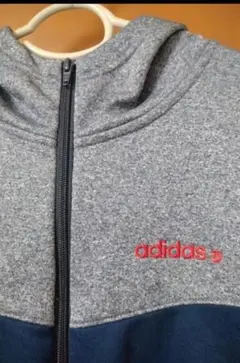adidas フルジップジャケット グレー/ネイビー