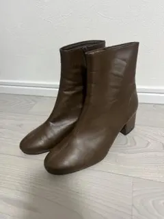 アーバンリサーチ ジッパーブーツ 中ヒール