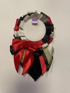 痛ロゼット　レッド✖️黒✖️シルバー