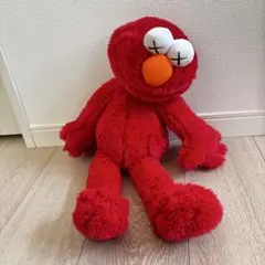 ユニクロ×KAWS コラボ　エルモ　ぬいぐるみ　SESAME STREETのサムネイル