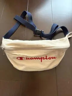 【美品】champion チャンピオン　ウエストバッグ　ボディバッグ　ホワイトのサムネイル