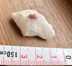 ピンクスピネル　インクォーツ