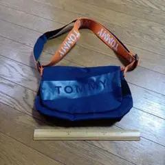 TOMMY ショルダーバッグ ネイビー オレンジのサムネイル