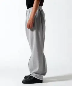 ア*ア様 RANDY マッスルパンツ　スウェット　23ss randy 23ss スウェットパンツ マッスル 穴あき - メルカリ
