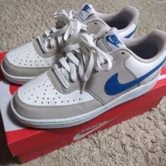 美品☆NIKE スニーカー　25.5cm