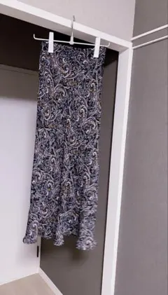 LOWRYS FARM ペイズリー柄　フレアロングスカート